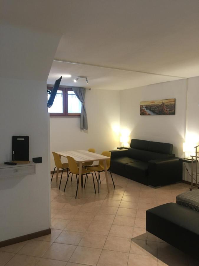 Apartamento Don Abbondio Verona Exterior foto